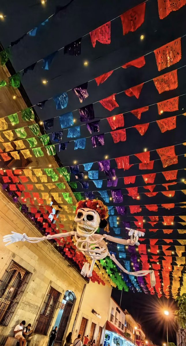 FannyTavar13467's tweet photo. Oaxaca siempre te luces 🧡🧡 https://t.co/UciwDc4iA4
