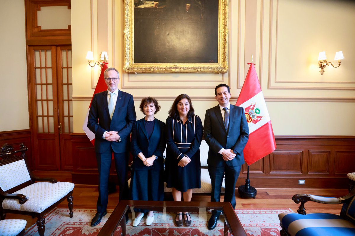 mikitorresfp's tweet photo. La cooperación internacional cobra sentido cuando se convierte en soluciones para la gente. 🇵🇪🌎

Junto a la diputada Flor Meza, conversamos con Rossana Dudziak, coordinadora residente de Naciones Unidas en el Perú, sobre seguridad ciudadana, apoyo a las mypes y prevención frente al fenómeno El Niño. 

Estamos articulando esfuerzos para que esa cooperación se traduzca en acciones para nuestra gente.