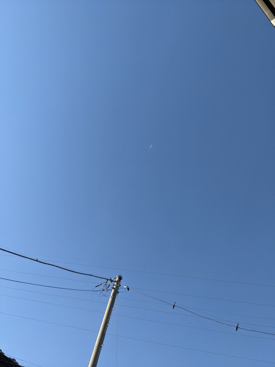 mkazuho's tweet photo. #イマソラ　2026/10/23
気持ちのいい青空☀
空気がヒヤッとしてるよ🛩️

#ぬい撮り　#ポケモンfit
モクロー https://t.co/2TtgwHkCQr