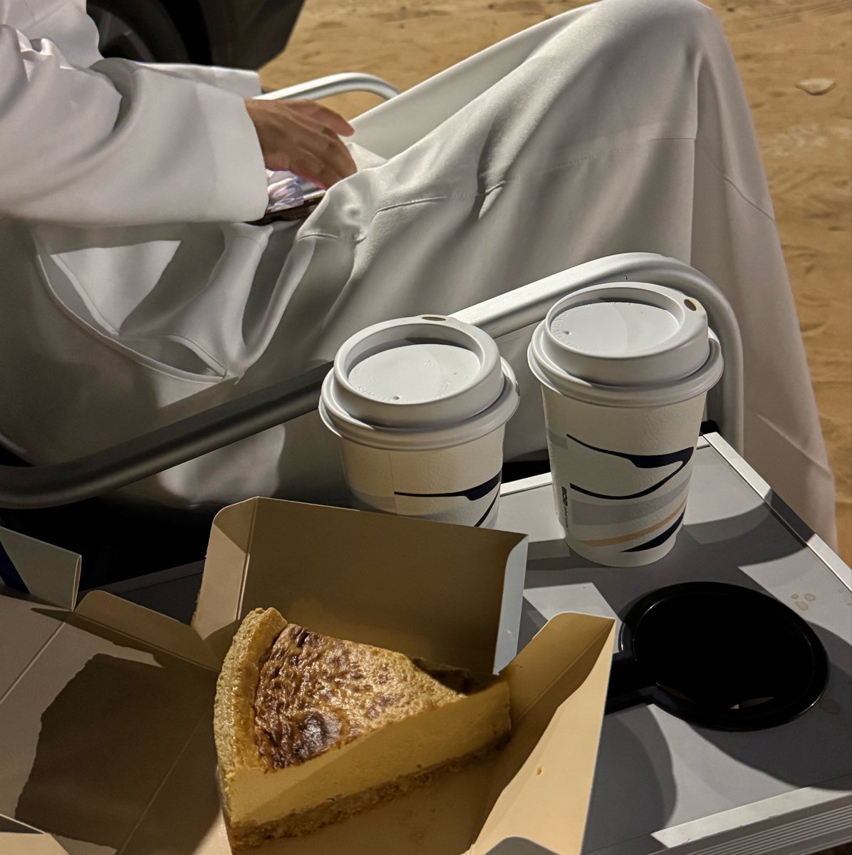 Faselfass's tweet photo. ليلة قمراء https://t.co/OEYu4Hqs2n