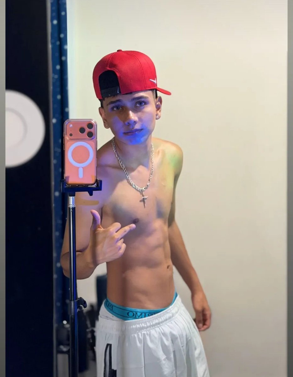 castroxxw6's tweet photo. Hola
#flaco https://t.co/R1lhbAGaj7