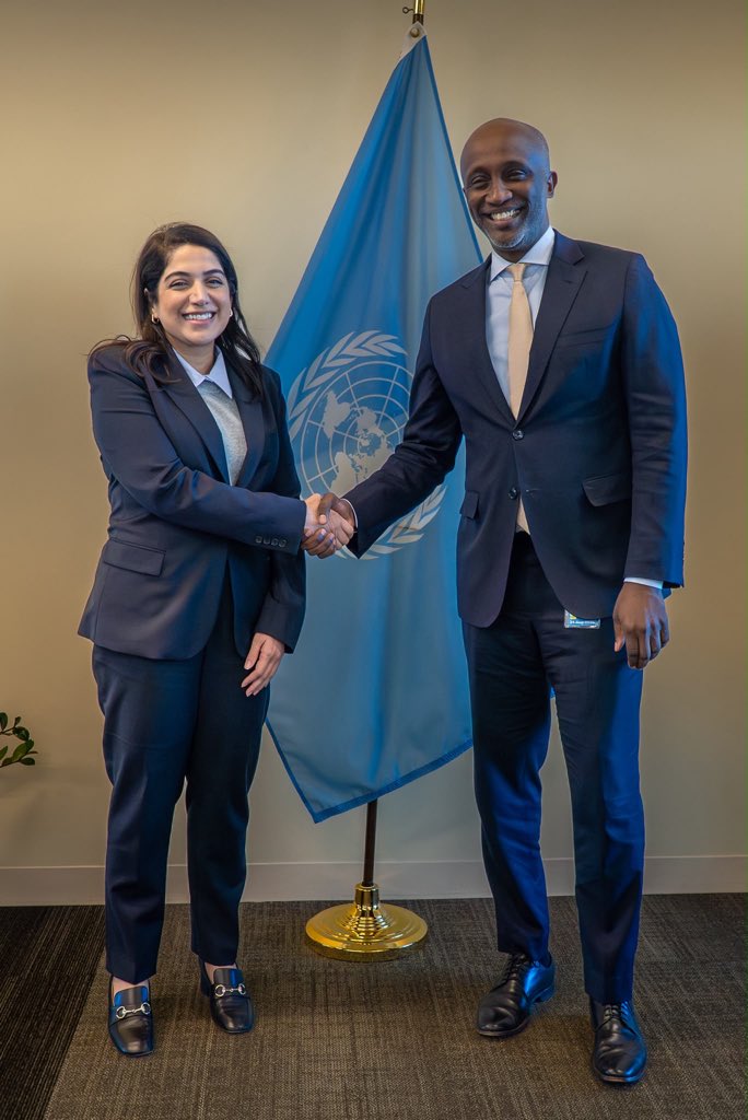 Momalindi's tweet photo. Met with H.E. Ghasaq Shaheen, the UAE’s Ambassador and Deputy Permanent Representative to the UN, to discuss strengthening cooperation across humanitarian crises. Strong partnerships are essential to overcoming barriers to aid and reaching people in need. @UAEUN https://t.co/F0tHjaUIMs