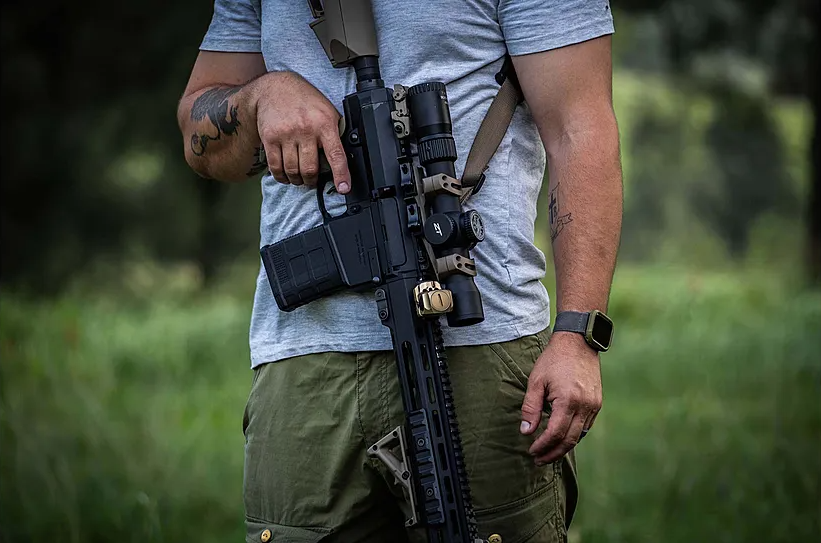 OpticsPlanet's tweet photo. Clear glass. Steady aim. @zerotechoptics 🎯 💪 https://t.co/cMQQvcYcFl