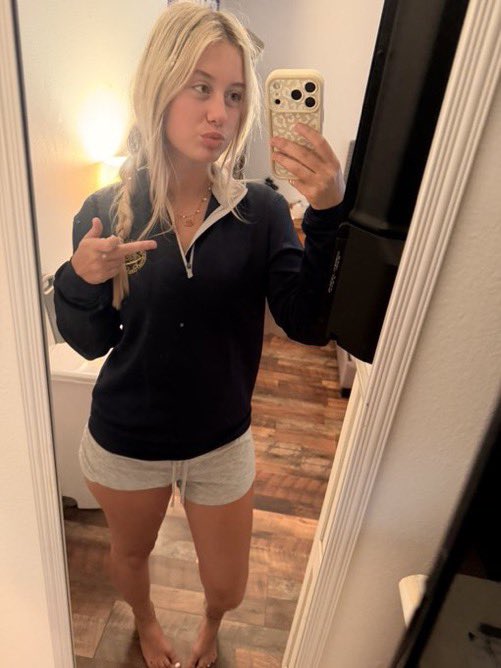 empty4emila's tweet photo. Mommy’s ass makes your heart race, your mind weak &amp;amp; your cock hard

I want your cock caged
I want your phone locked
I want all your info 
I want you in denial
I want you in debt

Findom fetish phone control Kidslox Qustodio forcedbi https://t.co/u20UA3dPF2