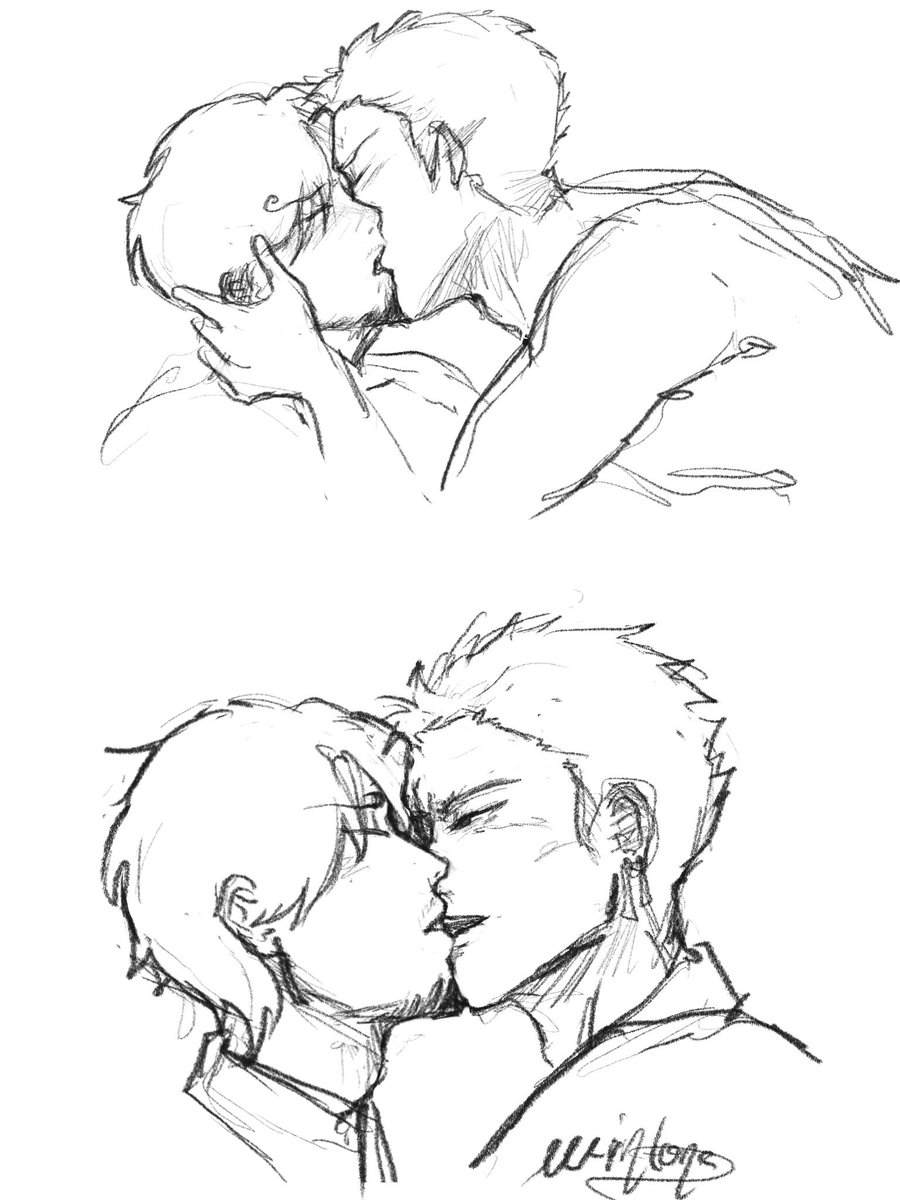 a_wintone's tweet photo. Zs kiss practice sketches 
#ONEPIECE 
#zosan https://t.co/TsQyoPs4eg