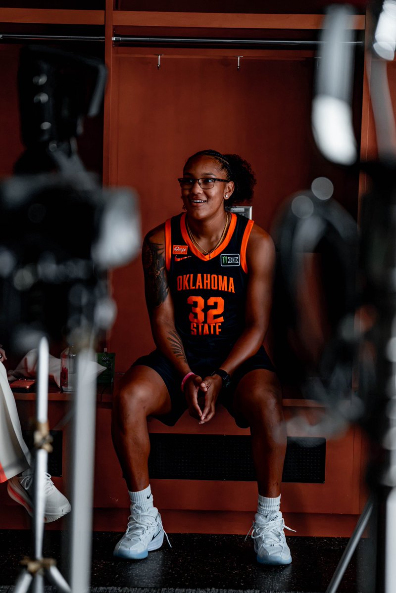 OSUWBB's tweet photo. Year 4️⃣ in America’s Brightest Orange for @StaileeHeard32 🤩 https://t.co/BQ2pwsFqHs