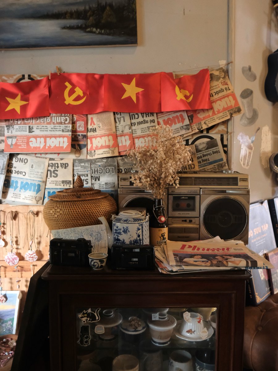 vinicius2298's tweet photo. Nhanh Cà Cà Phê brings nostalgic old Saigon vibes with retro decor, sweets, and childhood memories. Cà Đinh was creamy with generous foam but quite sweet; matcha was mild and sweet too. A lovely weekend hangout spot. Rating: 3/5. Prices from 50k to https://t.co/DqePfFAAGr