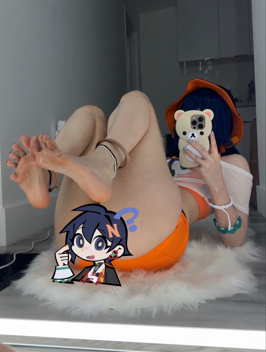 MinishiPaws's tweet photo. summer belle ☀️🏖️ these shorts are too tight lol #zzzero https://t.co/togcIs02pj