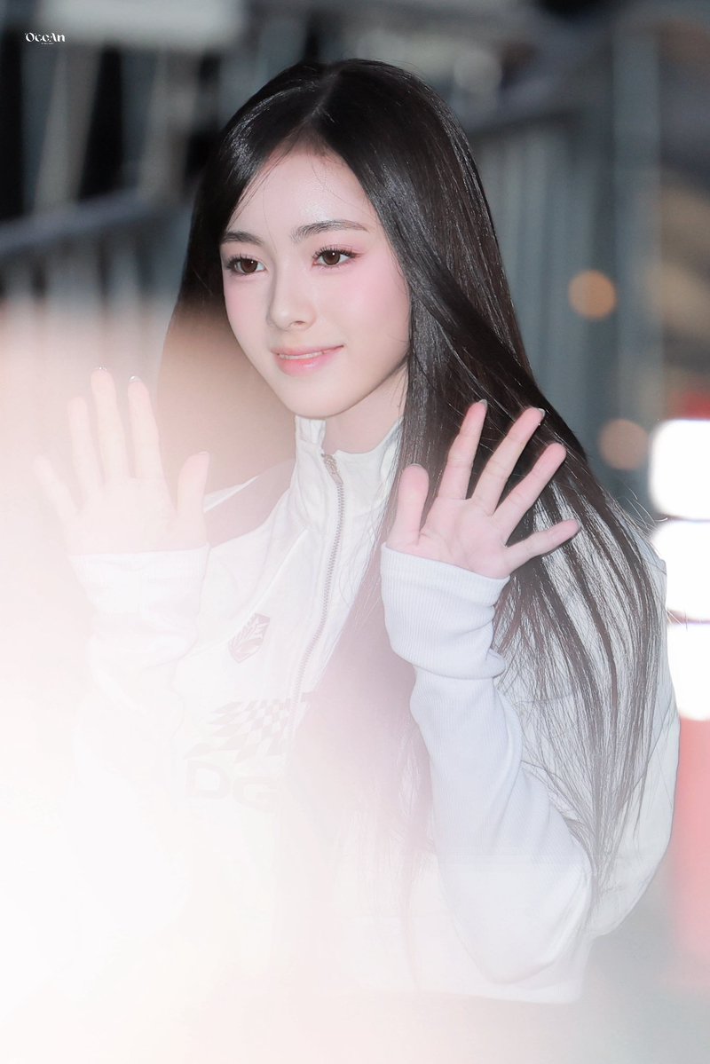 Ocean0207_'s tweet photo. 261023 공주님🤍

#오아 #OA #A2O #A2OLITE https://t.co/BaWP1JfaaY