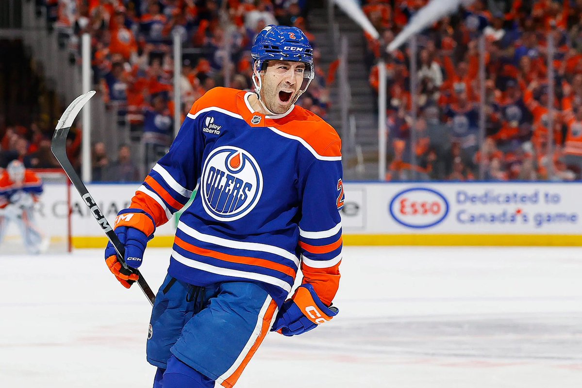 IceMetrix's tweet photo. Which player are you taking right now? 

Evan Bouchard or Rasmus Dahlin 

#NHL #LetsGoOilers #LetsGoBuffalo https://t.co/qBuR74xSID