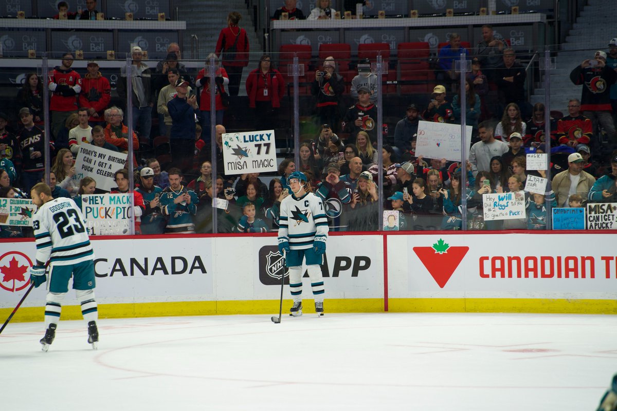 SanJoseSharks's tweet photo. 🫶 https://t.co/L2tfq0NZ1x