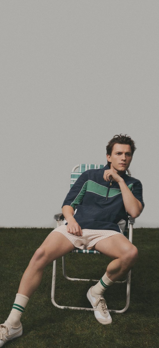 unlockscreen's tweet photo. —  Tom Holland |  wallpapers 🕷️

like &amp; rt if you use it!! /math https://t.co/v0yA4ZWGoU