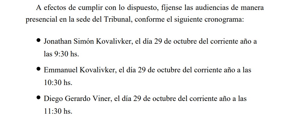 AnguloMartin's tweet photo. ANDIS: Los Kovalivker, de Suizo Argentina, citados a indagatoria para el próximo jueves. Lo mismo que otra treintena de personas, entre empresarios e intermediarios. 
El dato que llamó la atención. El juez Lijo no citó a Spagnuolo: "Los ex funcionarios quedan para más adelante". https://t.co/G6IGV5lXo8