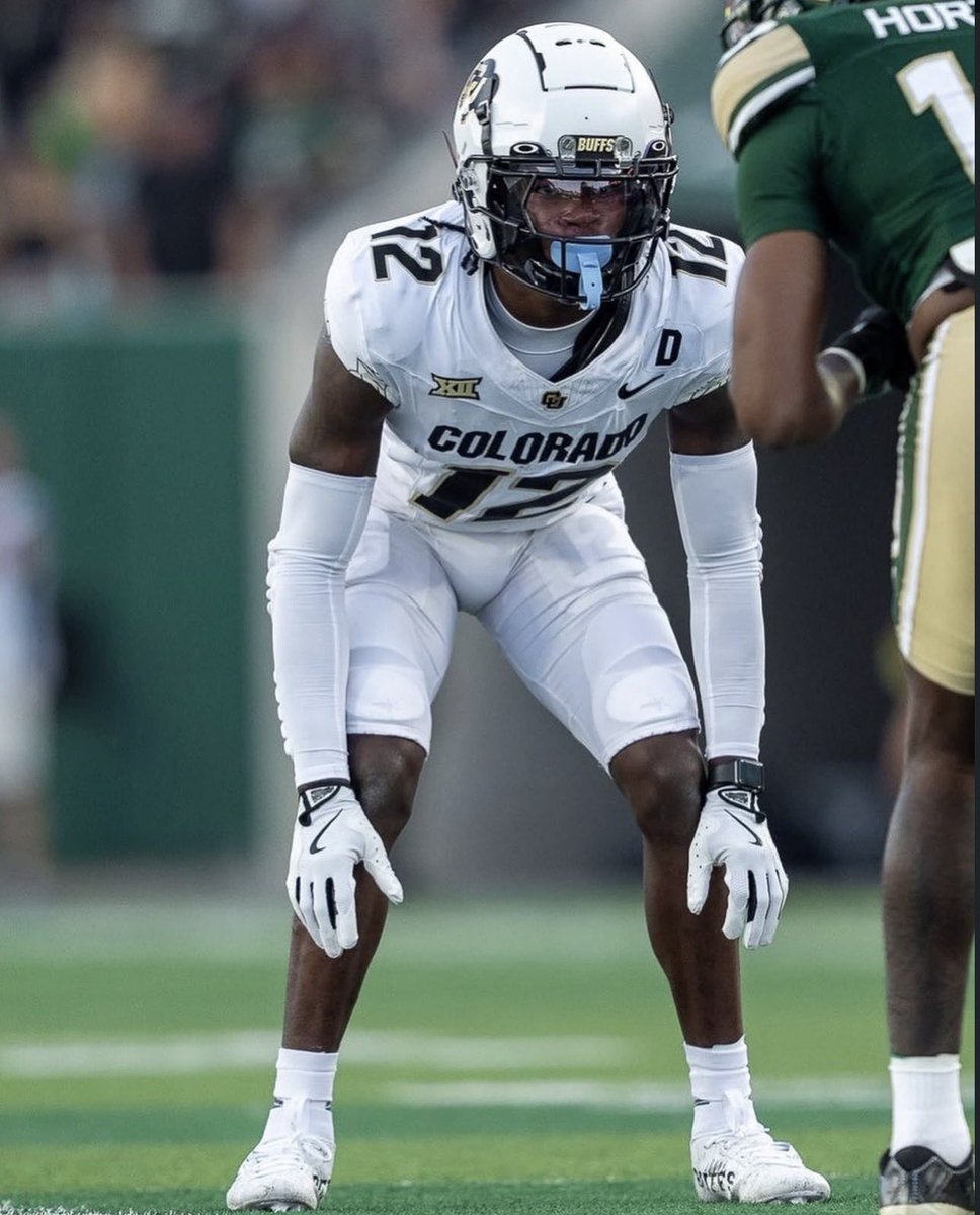 GaddisKentrell2's tweet photo. After an amazing conversation with @CoachBox6 , I'm blessed to receive an offer from The University Of Colorado @CUBuffsFootball @TrePorter5 @1COACH_CARTER
@CoachBradClark
@JakeCorbin @TheShaqMiller #GoBuffs https://t.co/PhZgXx7seR