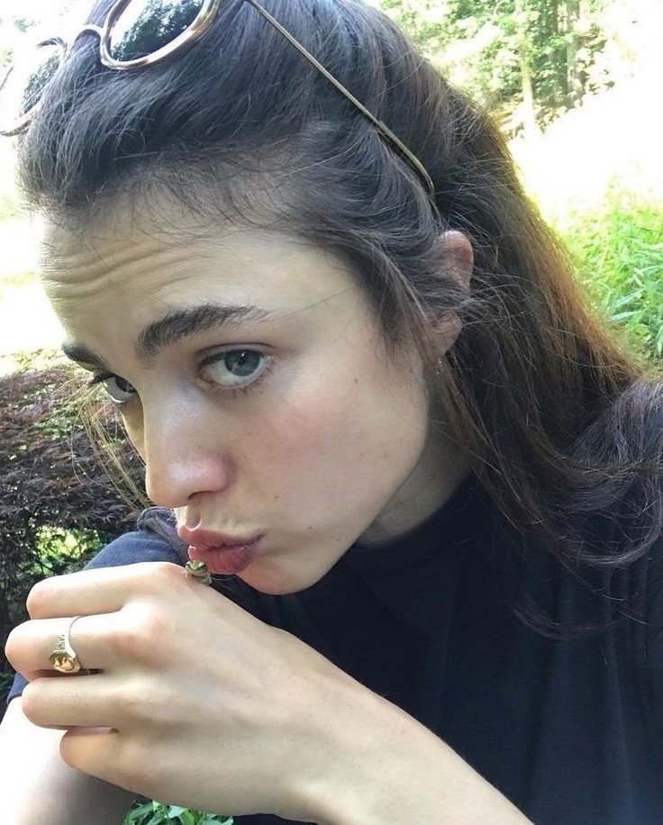 whisperboy__'s tweet photo. Happy 32nd Birthday to Margaret Qualley! https://t.co/nKWgPfQ42v
