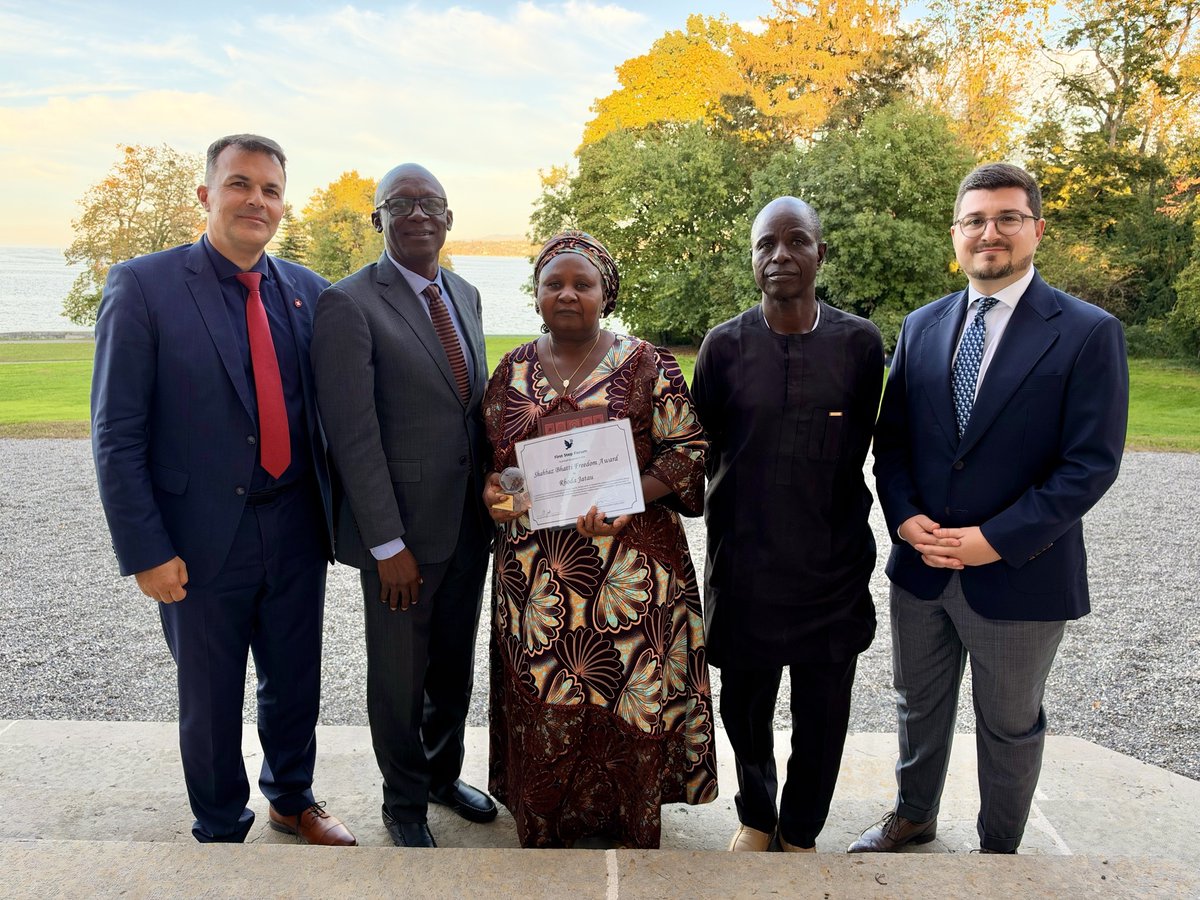 ChDaily_News's tweet photo. Nigerian mother acquitted of blasphemy receives Shahbaz Bhatti Freedom Award: A Nigerian Christian mother who spent 19 months in prison on blasphemy-related charges before being acquitted has received the 2026 Shahbaz Bhatti Freedom Award. dlvr.​it/TW1qHk https://t.co/8zpuR7a2Cg