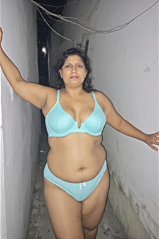 devimeena111's tweet photo. #hot sexy #bhabi
#यासी औरत को चर्म सुख प्राप्त की #अनुभती वही मर्द देता है 
जो उसके कपड़े के पीछे छिपे कामुक #जिस्म को समझ पाता ह https://t.co/pBNypkpTZ8