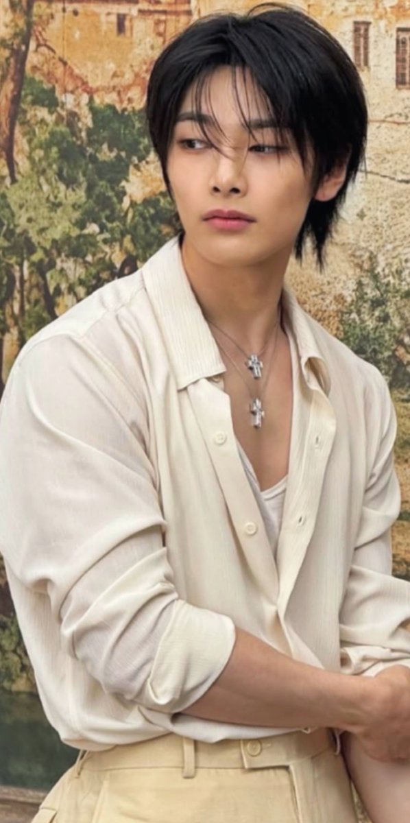 top_ayen's tweet photo. a real prince <3 https://t.co/3yiLktG3c8
