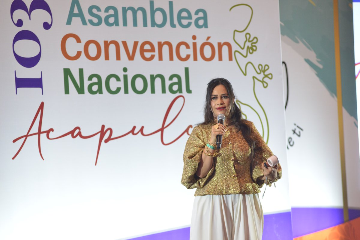 IMCP's tweet photo. En nuestra #103Asamblea Convención Nacional los acompañantes de los convencionistas vivieron el #Desfile de #Modas de Mónica Ortiz.✨👏 https://t.co/7p8MpXJ38V