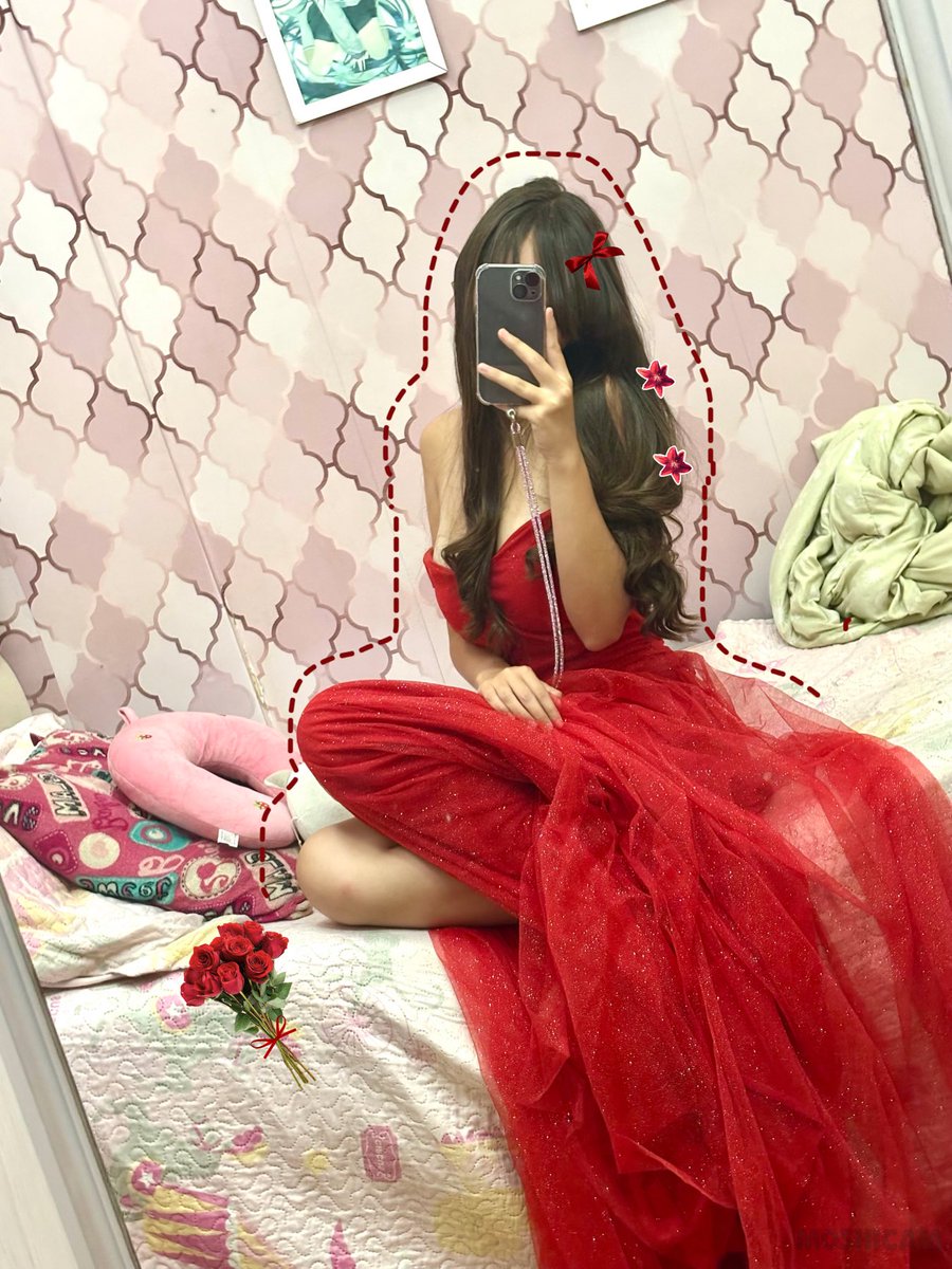 isaerith's tweet photo. Aerith would be proud of my dress ♡ https://t.co/B3ubLNRnU9