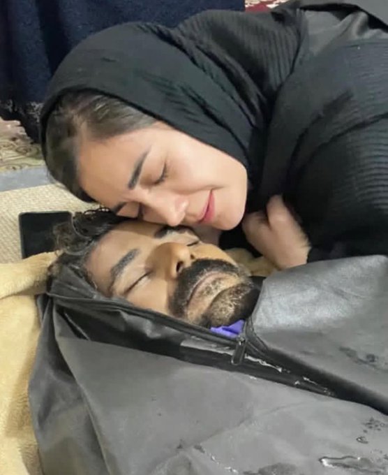 zahra_masgedyy's tweet photo. از نام های کمتر شنیده شده.
جاویدنام #سعید_تروند ۳۳ساله، پدر یک فرزند اهل ایلام، ۱۸دی،آبادان.

راهت ادامه داره... https://t.co/VQrMHCbTyN