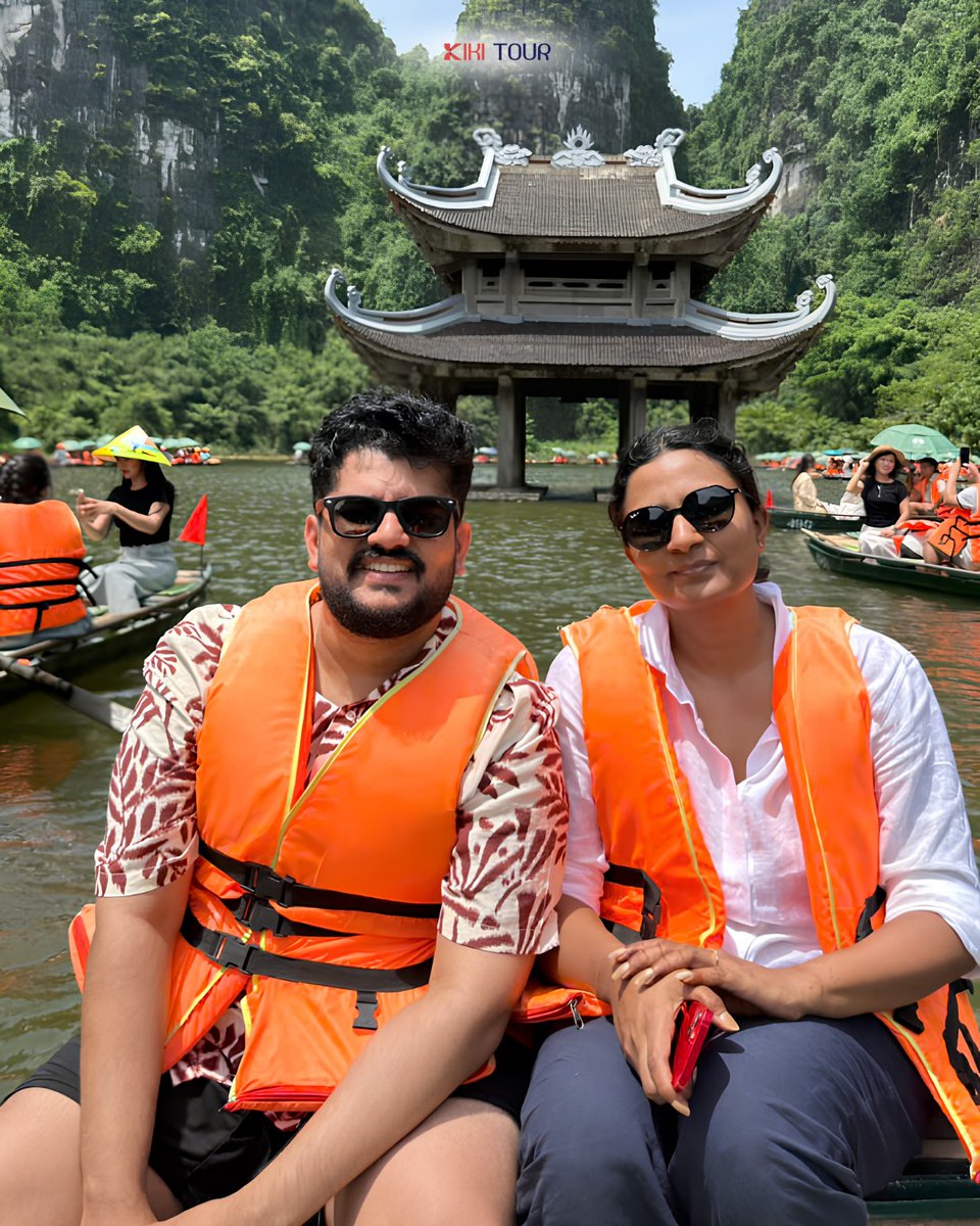 HaianeArajo's tweet photo. A boat ride through Trang An reveals more than limestone peaks and emerald waters. In Sang and Toi caves, low ceilings invite you to duck, slow down and appreciate the quiet connection between people, mountains, rivers and caves. https://t.co/ESv9fYfdL1