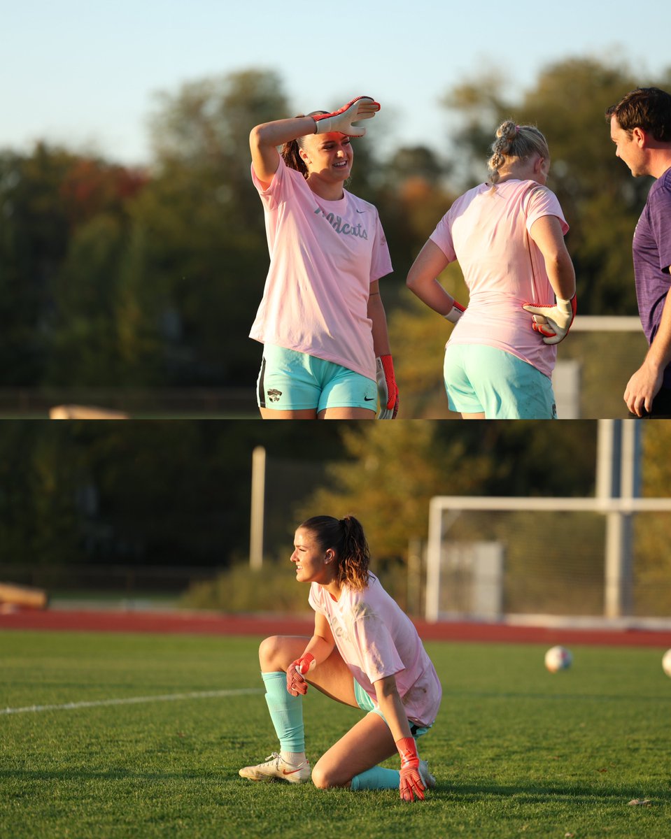 KStateSOC's tweet photo. Good evening for some soccer 😺 https://t.co/StWp8z0hQK