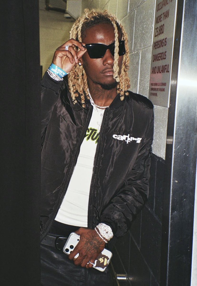 _chiefdosa_'s tweet photo. osamason backstage at the brooklyn xperiment show in a cartunez bomber 

📸 stargate.mp4 https://t.co/hEWgq05TCE
