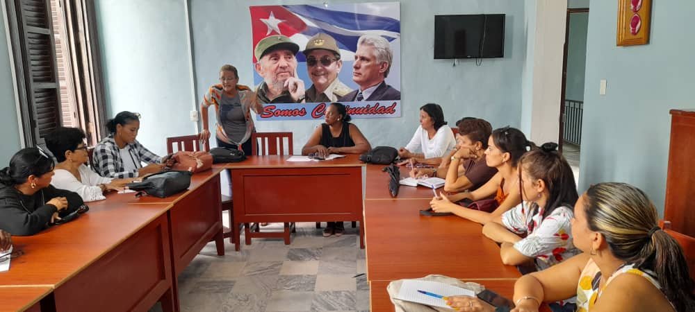 DgeMtz's tweet photo. 🔊 ¡Reunión de Psicopedagogas del municipio!
🧠 Trabajo pedagógico y metodológico sobre el CESE.
📋 Análisis, coordinación y fortalecimiento profesional.
#DPEMatanzas #GobMtz #CubaMined #MatancerosEnVictoria #dgmemtz https://t.co/CTWUoAdtxW