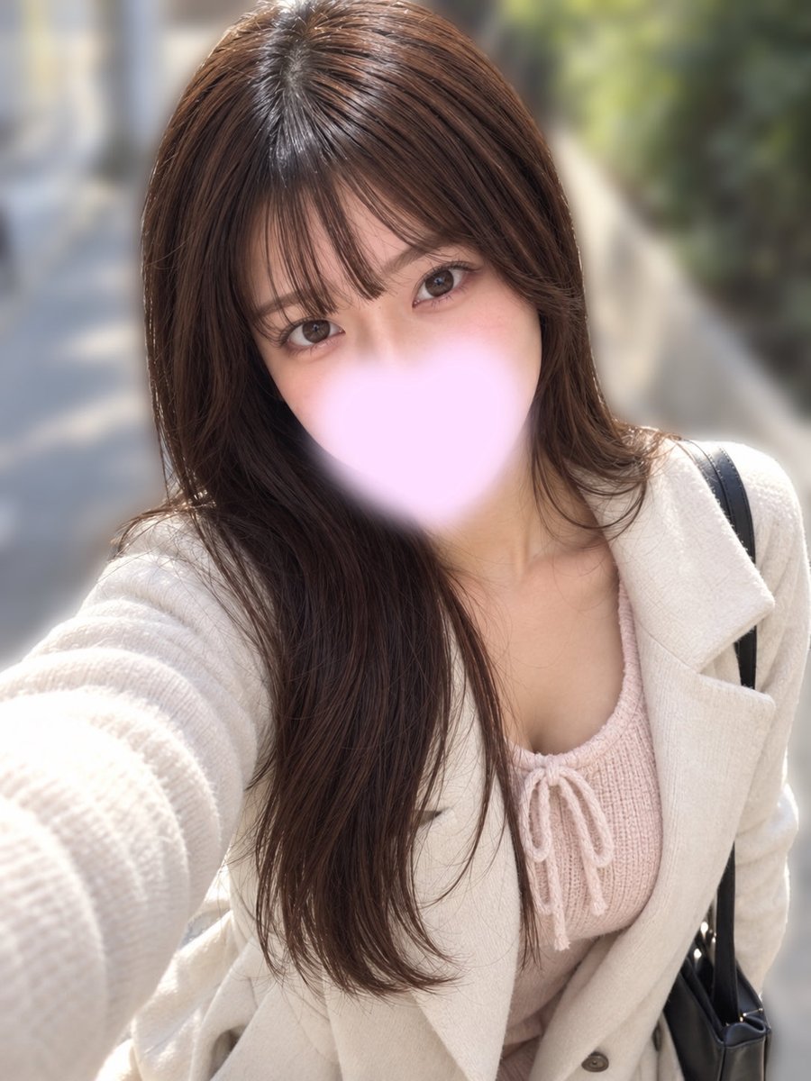 yui__24h's tweet photo. おはよー🥺☀️

金曜日ってだけでちょっと嬉しいのに、
眠さは全然変わらない…🥹笑

今は出勤途中です☀️🤍

朝の空気が少しひんやりしてて
あったかい飲み物が恋しいなあ☕️

あと1日、がんばろうね☺️🌷💕 https://t.co/jPJSzhzfQS