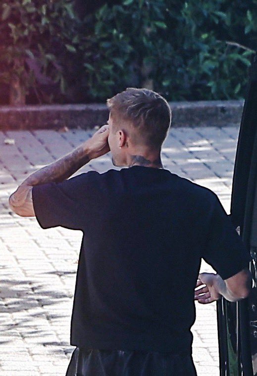 postsjustin tweet picture