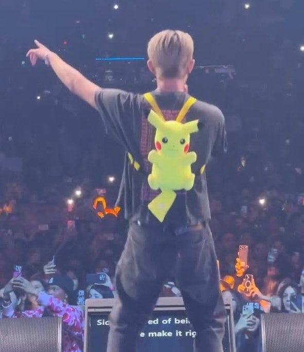 ohmymbull's tweet photo. Please carry this Pokemon ryul👇🏻 https://t.co/XYOY3JZBqG