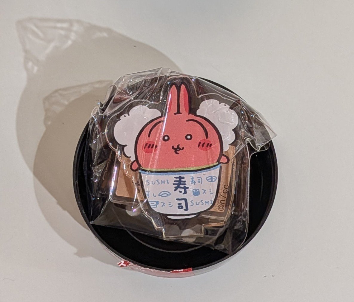 miki__mon's tweet photo. ちいかわ寿司 ポップアップ 福岡三越
交換

譲)うさぎ(湯のみ)

求)うさぎ(イクラ)

23日しばらく三越周辺にいます！手渡し交換可能な方よろしくお願いいたします☺︎後日でしたら天神、博多駅でも交換可能です️⭕️ https://t.co/gN5REcADYA