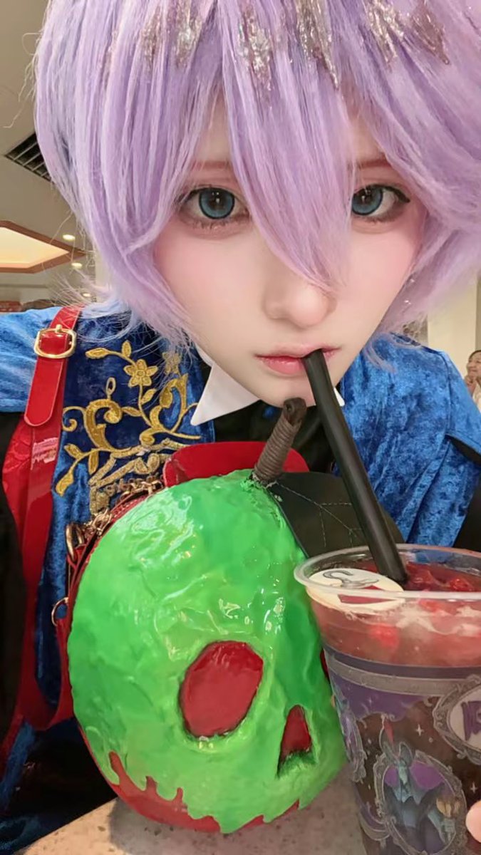 kxk__hn's tweet photo. コレ気が利いていたので10点。

#dハロツイステ　#Dハロ仮装2026 https://t.co/9G5OEUKHRy