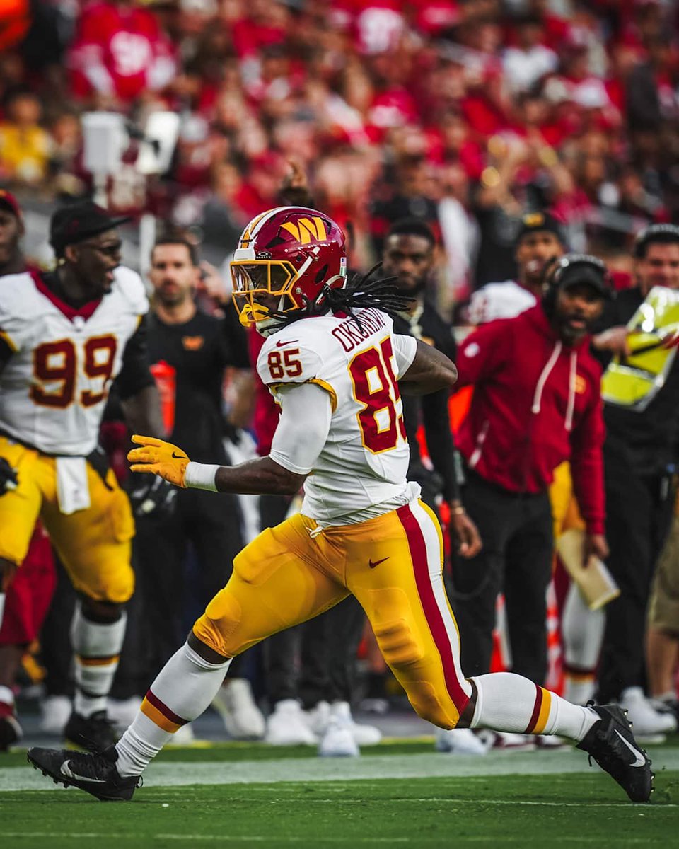 Commanders_DC's tweet photo. Tweeting at the
@Commanders
 everyday until they follow me...

Day 2,328

9’ers played dirty and the refs stole the game from us… again. 

#WashingtonCommanders #HTTC #FightForOldDC #RaiseHail #Day2328 2️⃣3️⃣2️⃣8️⃣ https://t.co/MUHsHkeChK