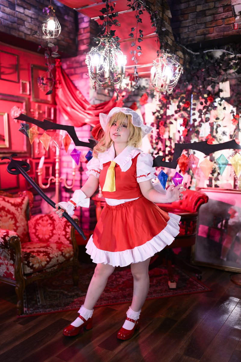 Kashiwara__02's tweet photo. ⚠️サイドテールZUN帽反転注意

Cosplay /  東方Project

     フランドール・スカーレット
━━━━━━━━━━━━━━━━━

           止まれ！そこの紅白！！

━━━━━━━━━━━━━━━━━
📷 @actros_7268 

 #コスプレ  #cosplay
 #東方Projectコスプレ https://t.co/E9iLk4nPRy