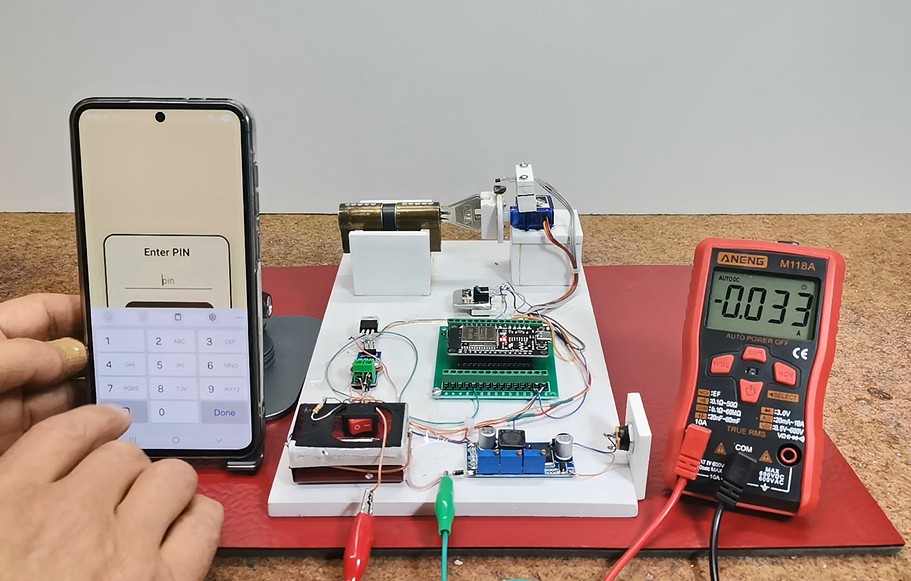MakerIO's tweet photo. Making a professional grade smart lock with #ESP32, BLE and Android app control

Read project plans here: https://t.co/nUZQFLHFTM https://t.co/woqhTK3BIp https://t.co/6KwGVpfrHQ