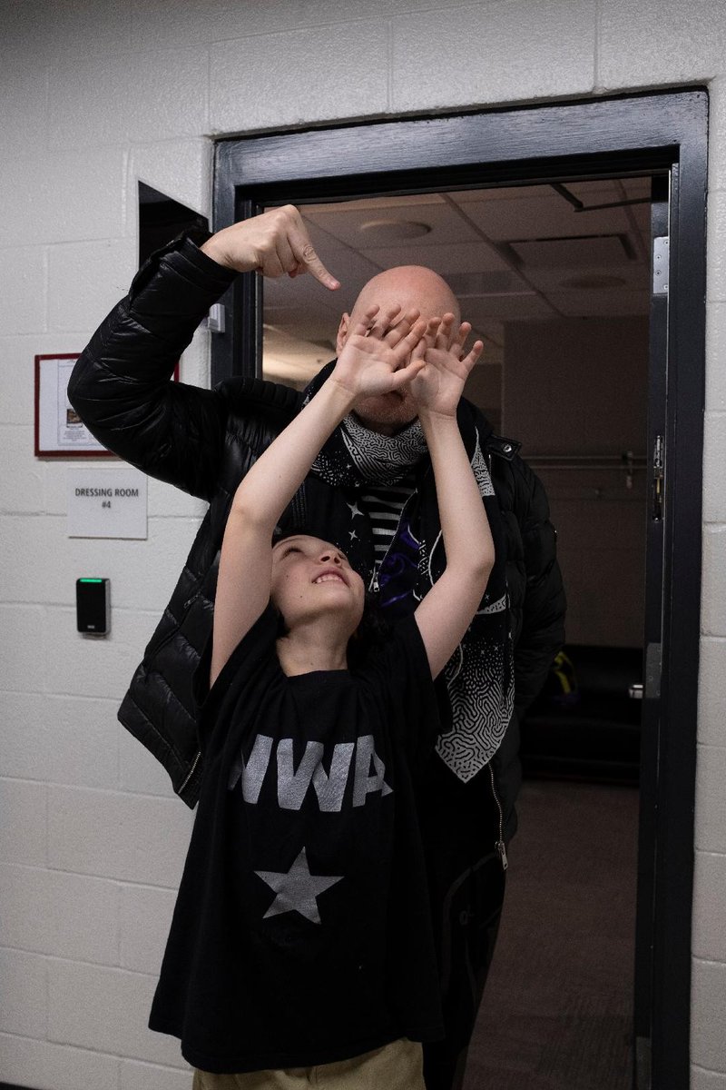 Billy's tweet photo. Shenanigans on the road https://t.co/Fa1nyYVOvy