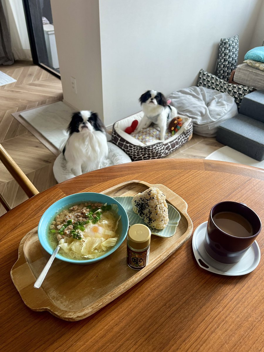 ruby_kii's tweet photo. #OnigiriAction 
玄米おにぎり、落とし卵と納豆入り味噌スープ https://t.co/XEhwWGD6oH