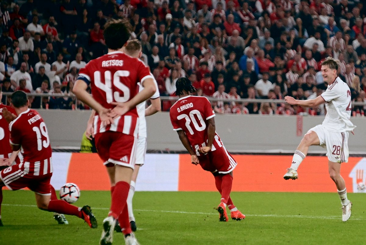 QuatrLinhas's tweet photo. Victory of @olympiacos vs @ACSparta_EN for #europechampionship 
#Olympiacos 1 #acsparta 0
#OLYSPA https://t.co/kYb7QYHekf