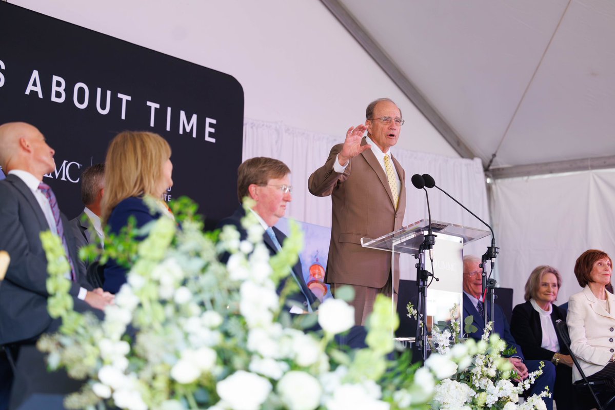 DelbertHosemann's tweet photo. For years, Mississippians facing cancer have had to travel hours away from home and loved ones to receive treatment during some of the scariest moments of their lives. Today, that begins to change at @UMMCMedicine 

Breaking ground on Mississippi’s very own cancer center is nothing short of historic, and I am proud of the Legislature’s support of UMMC’s mission to improve cancer outcomes and bring hope to families across our state.