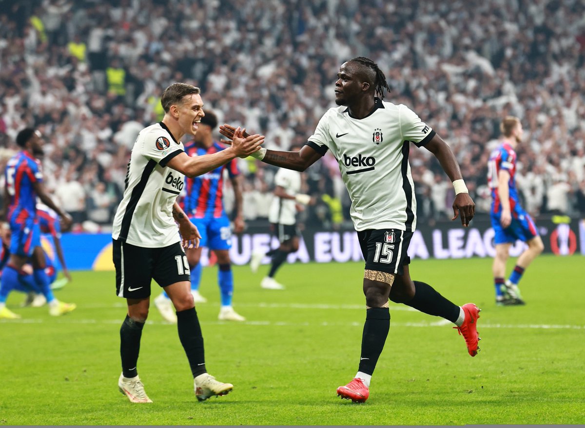 Juniorolaitan15's tweet photo. My first European goal. A special moment, but just the beginning. We keep pushing, we keep believing. 🦅⚽️❤️

büyük Beşiktaş🤍🦅🖤 https://t.co/ZVmGfH4TaI