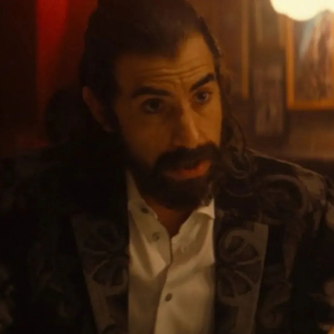 ovicio's tweet photo. Sacha Baron Cohen revelou que a Marvel Studios hesitou inicialmente em escalá-lo como Mephisto na série CORAÇÃO DE FERRO:

"Eles disseram: 'Queremos te oferecer Mephisto, mas estamos cientes da associação negativa que os judeus historicamente têm com o diabo, e queremos garantir que você não se sinta insultado com a nossa oferta.' Foi uma atitude incrivelmente atenciosa e empática da parte deles. E eu respondi: 'Sim, estou dentro.'"

(Fonte: Happy, Sad, Confused)