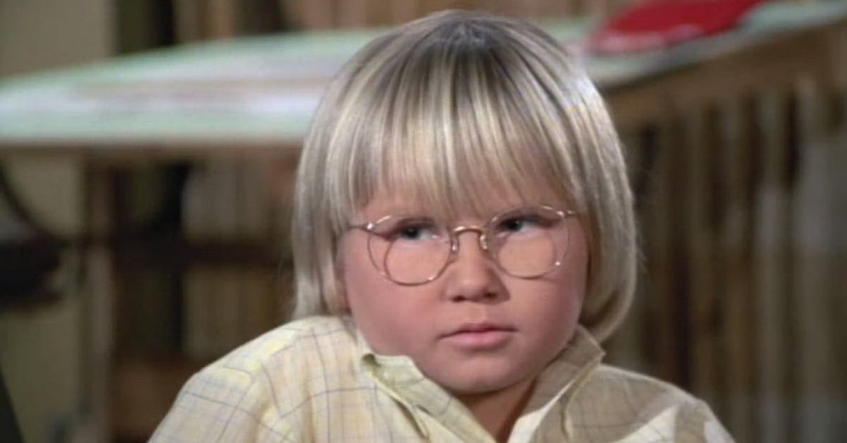 Super70sSports's tweet photo. Thanks for ruining The Brady Bunch, pal. https://t.co/kLfy9srrBZ