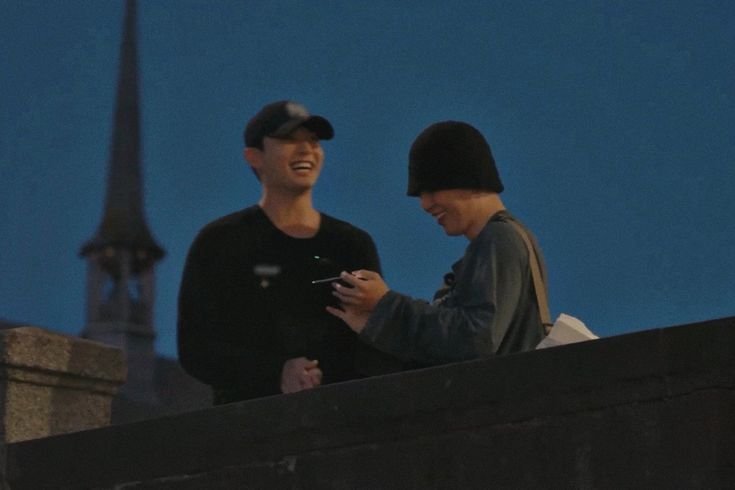jimincatalyst's tweet photo. yo solo quiero que ellos sean felices https://t.co/18l27AuCEf