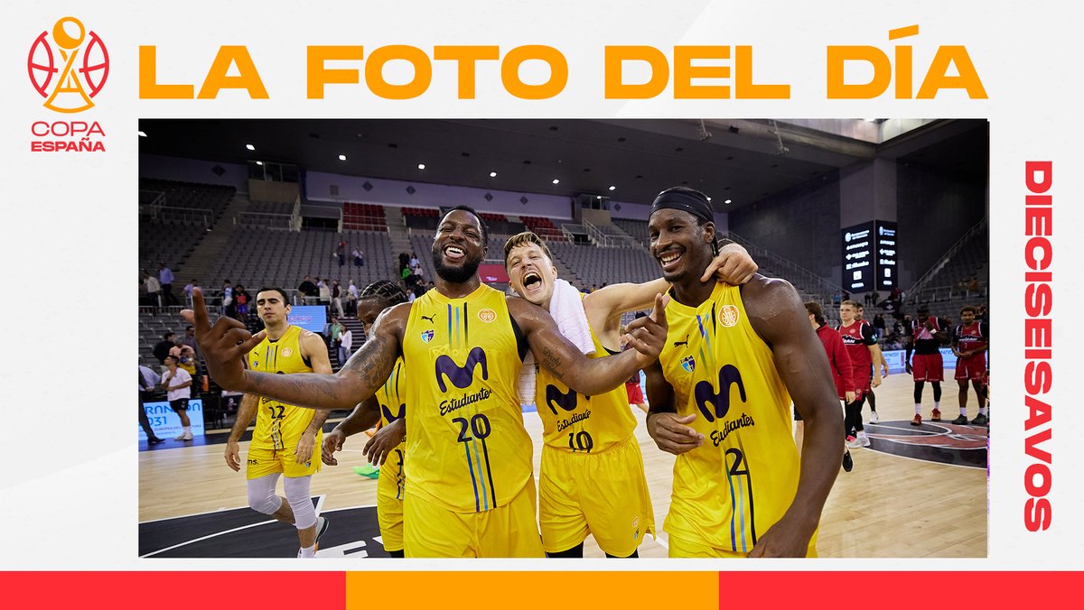 CompeticionFEB's tweet photo. 🏆 #CopaEspañaFEB: La imagen de estos dieciseisavos de final...

📸 𝓛𝓐 𝓕𝓞𝓣𝓞 𝓓𝓔𝓛 𝓓𝓘́𝓐 🤳

▶ El vigente campeón @MovistarEstu inició la defensa del título con un trabajado triunfo en Granada

⚔️ #SoloValeGanar ⚔️ https://t.co/kpxMmjJtGG