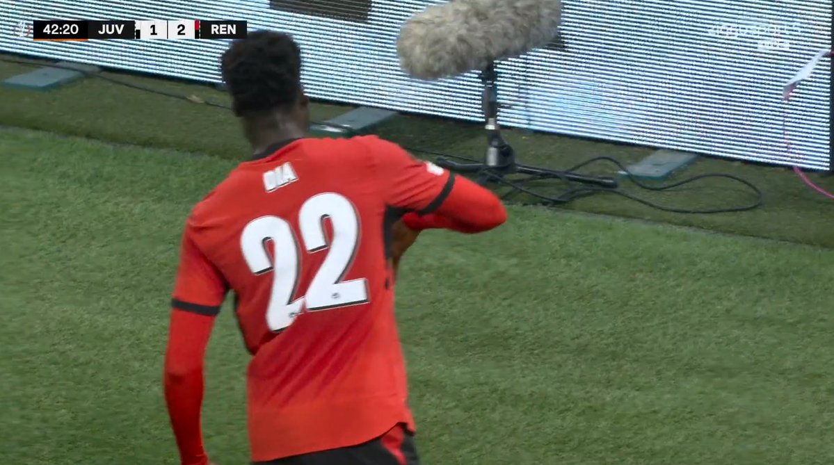 foet247europa's tweet photo. Juventus preserved their unbeaten record as Nick Woltemade's penalty rescued a 2-2 draw against Rennes. #JUVSRFC #UEL #JuveSRFC #JuveRennes https://t.co/PbgJ7yGhwn