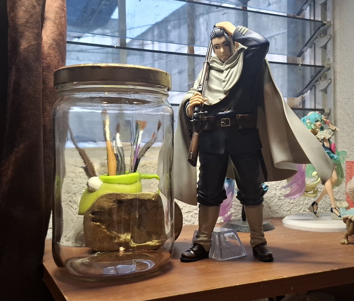 evanfrog00's tweet photo. You're lucky, Ogata, the jar wasn't your size... https://t.co/3UasmuW0U9
