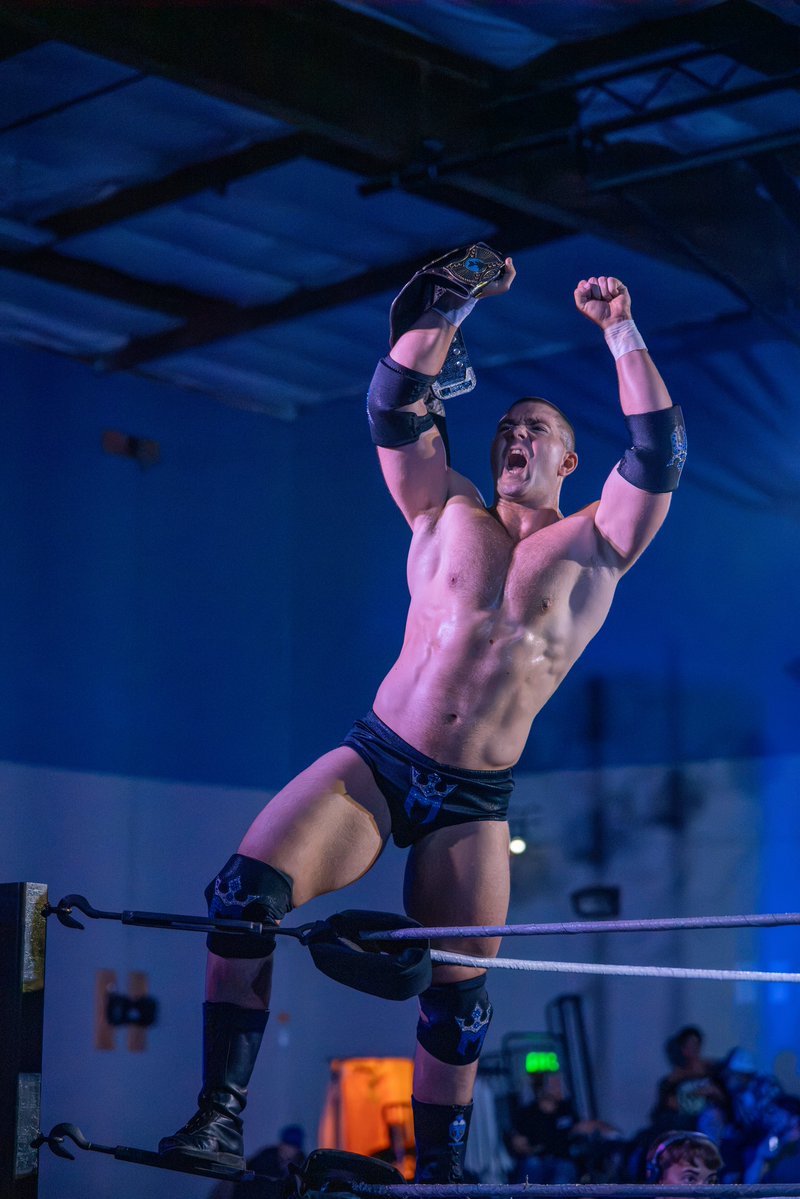 mathiaswrestles's tweet photo. A Warrior’s Entrance 💪⚔️〽️

📸 @BigCJWorth https://t.co/TLCoUhXvE3