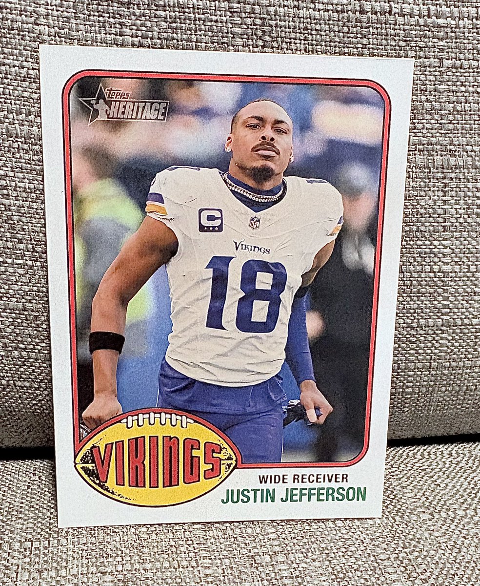 RollUtesRoll's tweet photo. Decided to rip a blaster box of the new 2026 Topps Heritage. First time pulling an image variation. It’s a base one, but I’ll take it https://t.co/qFOEovaHx1
